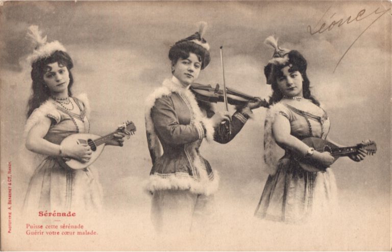 Alte Postkarte Mandoline